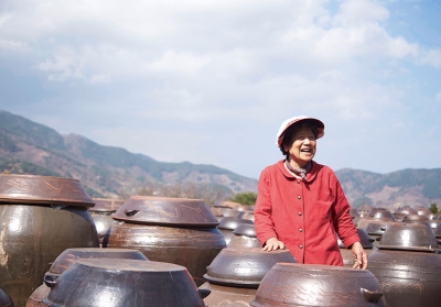 꽃은 춤추고 나는 노래한다