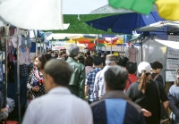 닷새마다 펼쳐지는  천막의 별천지